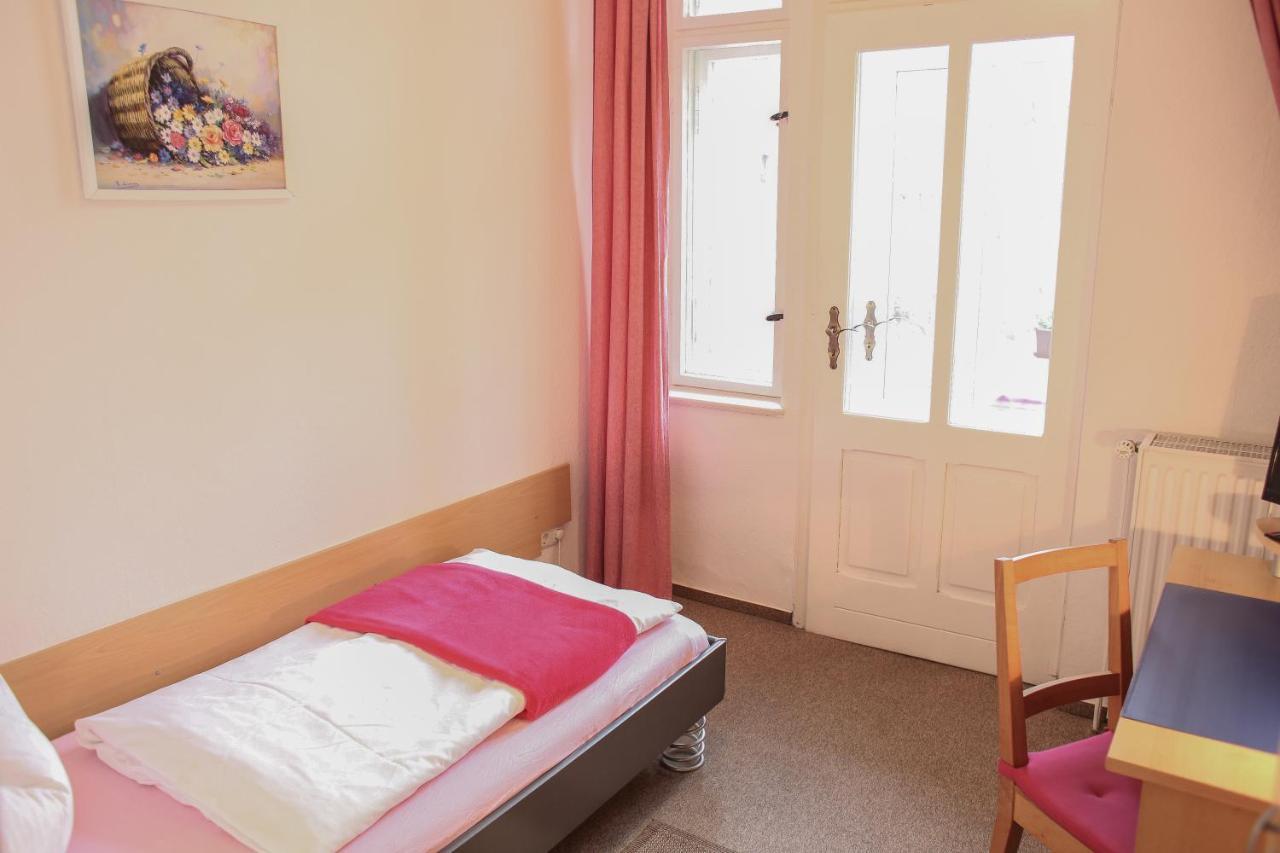 Pension Siewert Dessau-Rosslau ภายนอก รูปภาพ